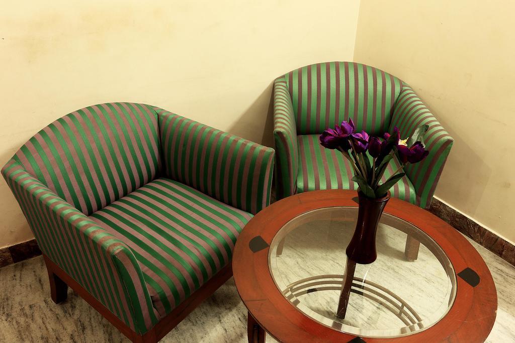 Oyo 1224 New Alipore كولكاتا المظهر الخارجي الصورة